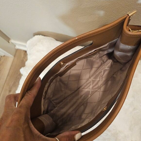 NWOT Michael Kors Canvas Clutch with Strap - Picture 7 of 9